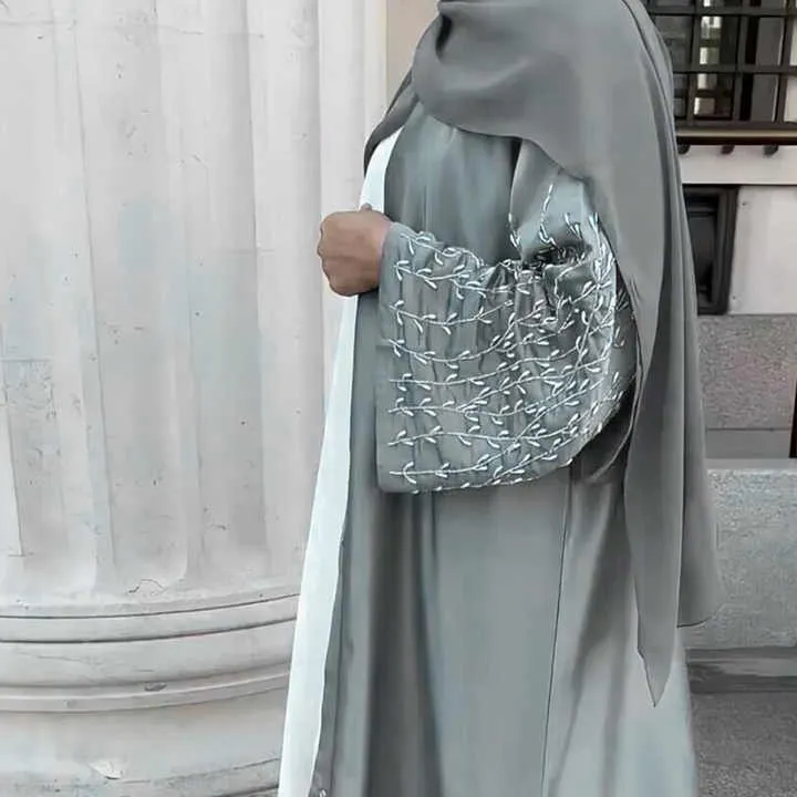 عبايات للطلعات فخمه ,  Luxurious abayas for outings