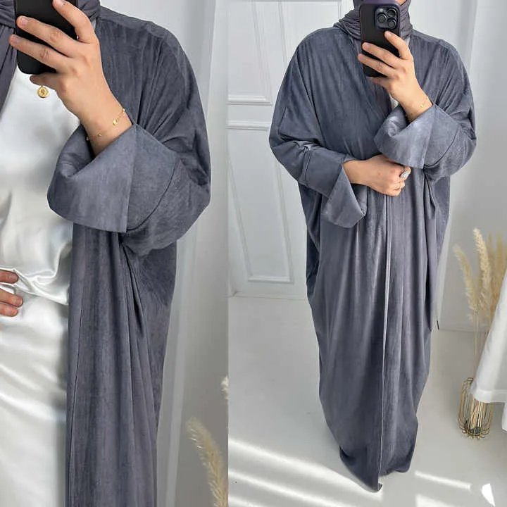 عبايات نسائيه للمناسبات و الطلعات - Women's abayas for occasions and outings