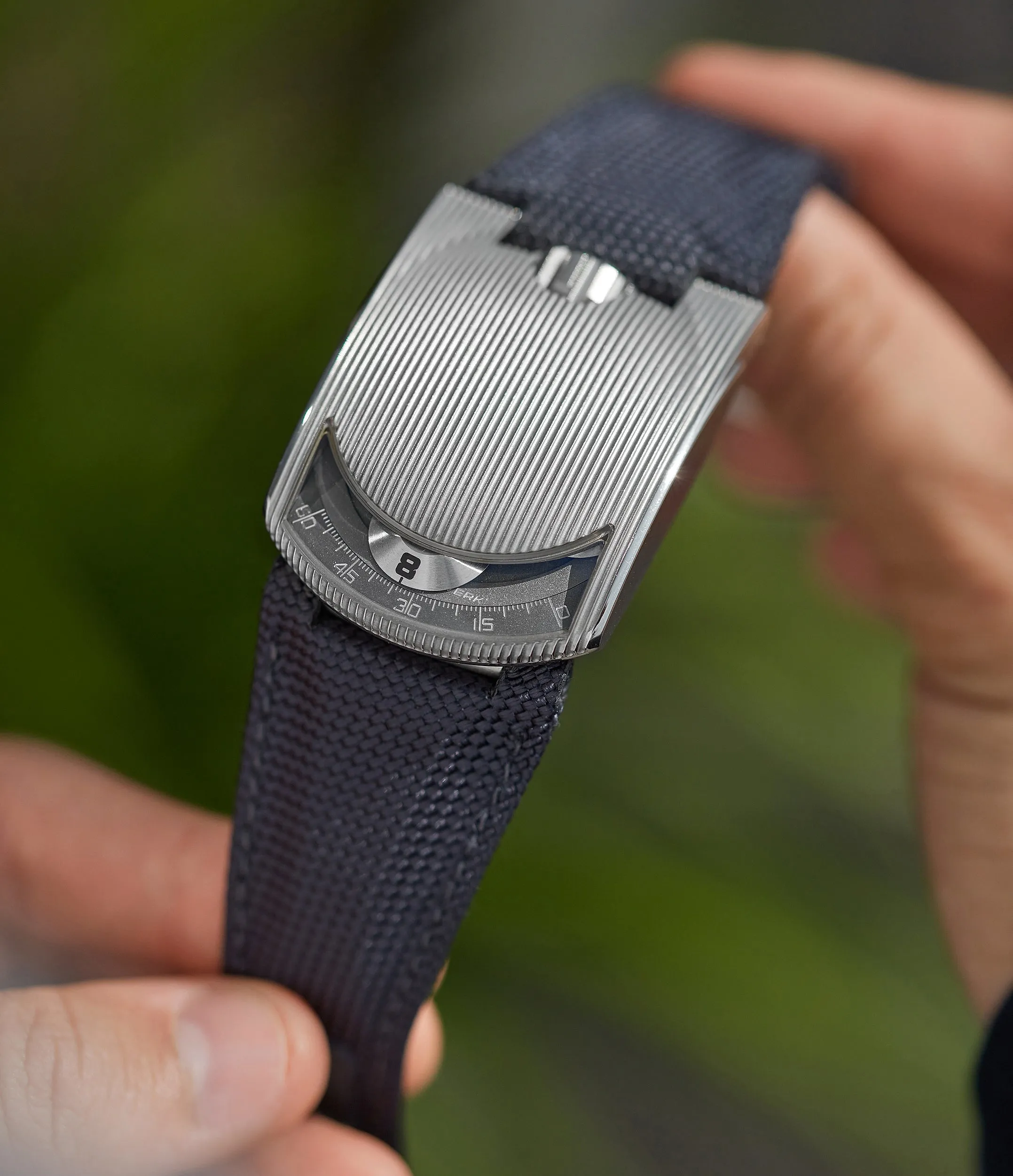 103.01 EW | Wandering Hours | White Gold
