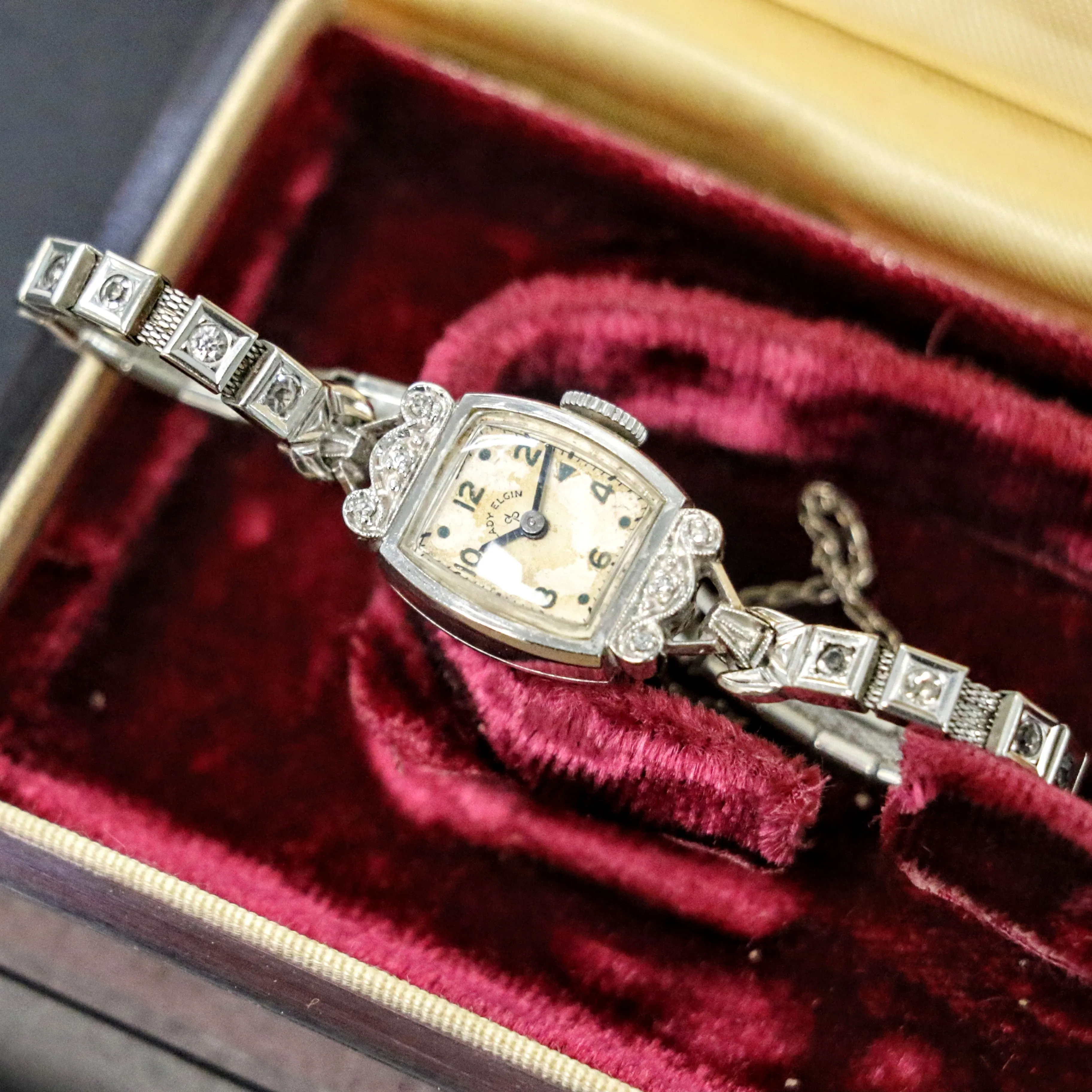 1950 Lady ELGIN Diamond Wristwatch 14K White GOLD Cal. 650 19 Jewels 4 ADJ'S - In BOX!