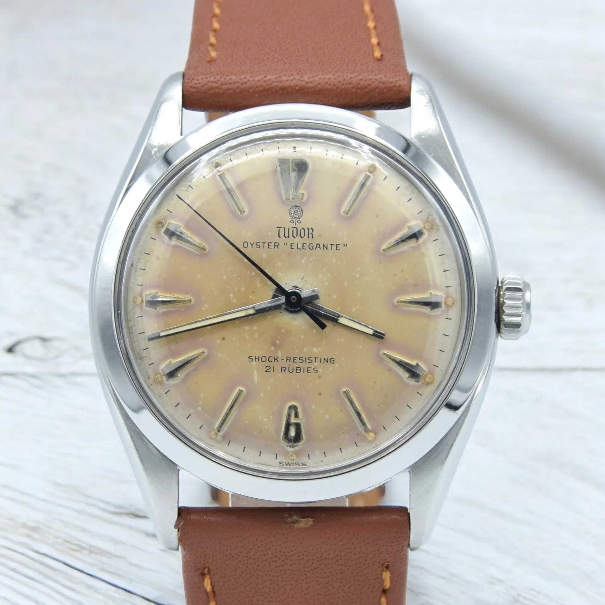 1957 Tudor Oyster 'Elegante' Wristwatch Model 7960 with rare patina Dial in Stainless Steel   Box