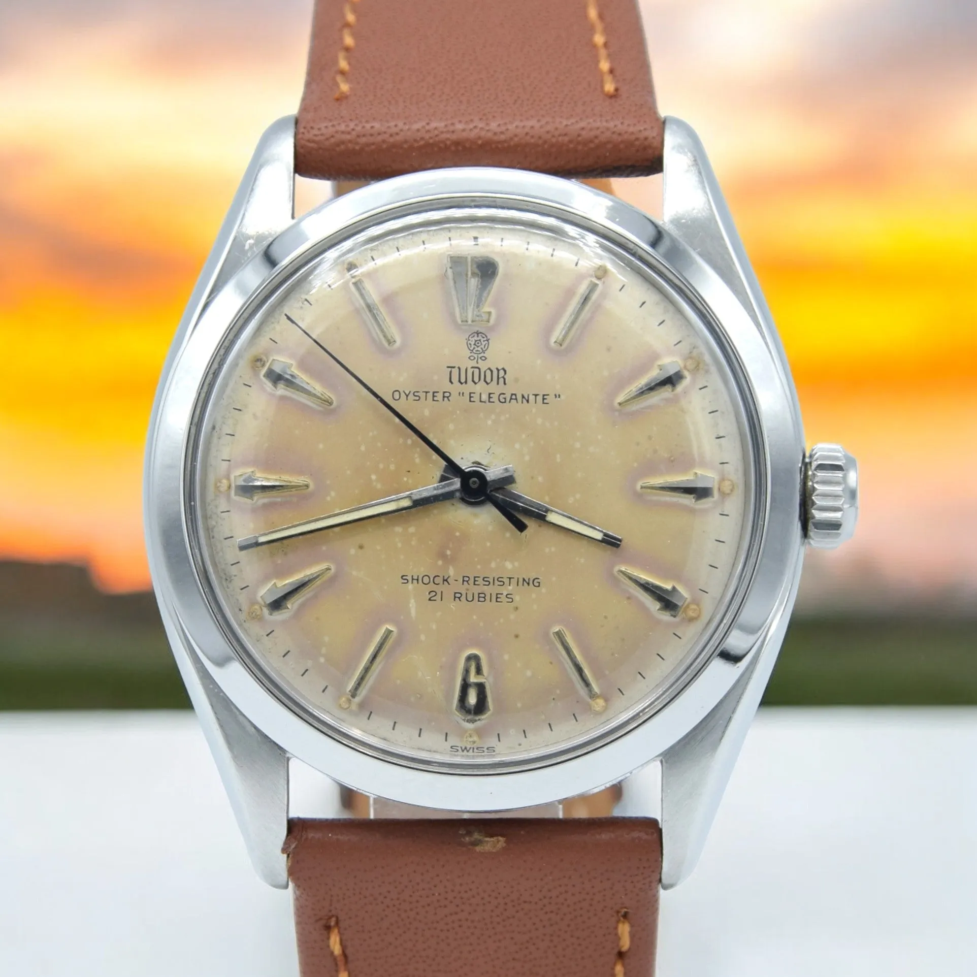 1957 Tudor Oyster 'Elegante' Wristwatch Model 7960 with rare patina Dial in Stainless Steel   Box