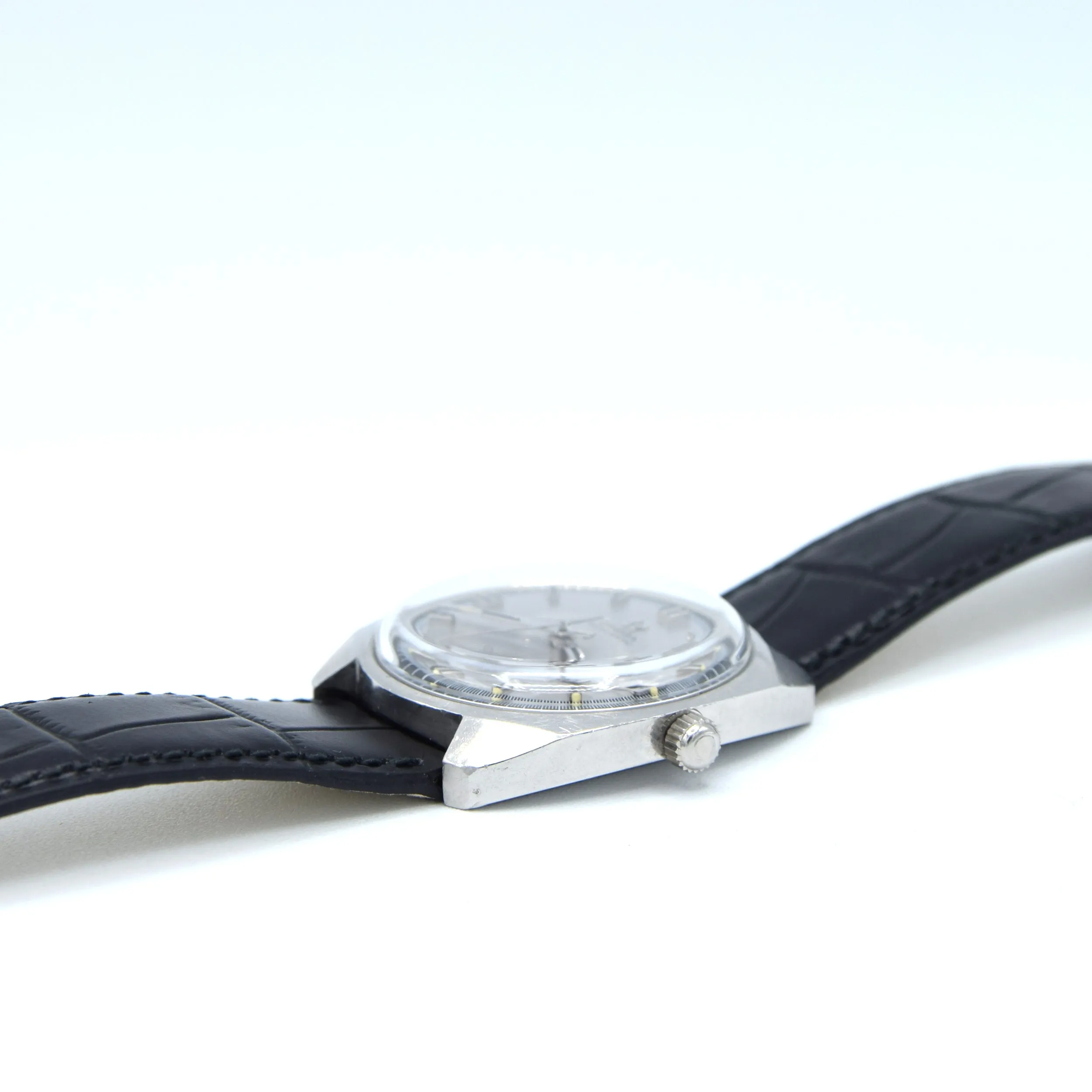 1968 Omega automatic cosmic date Model 166.022 in Stainless Steel Monocoque with two tone dial