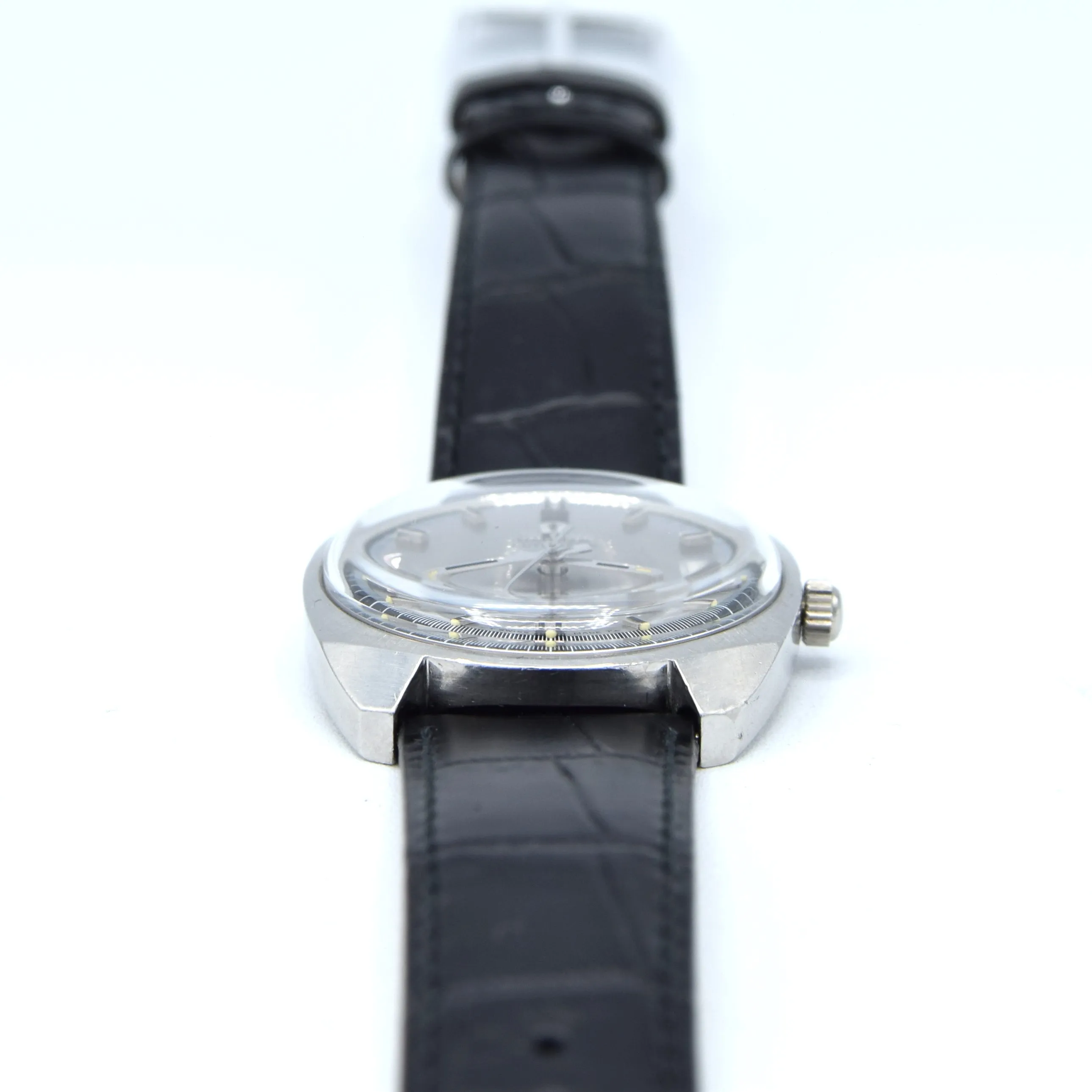 1968 Omega automatic cosmic date Model 166.022 in Stainless Steel Monocoque with two tone dial