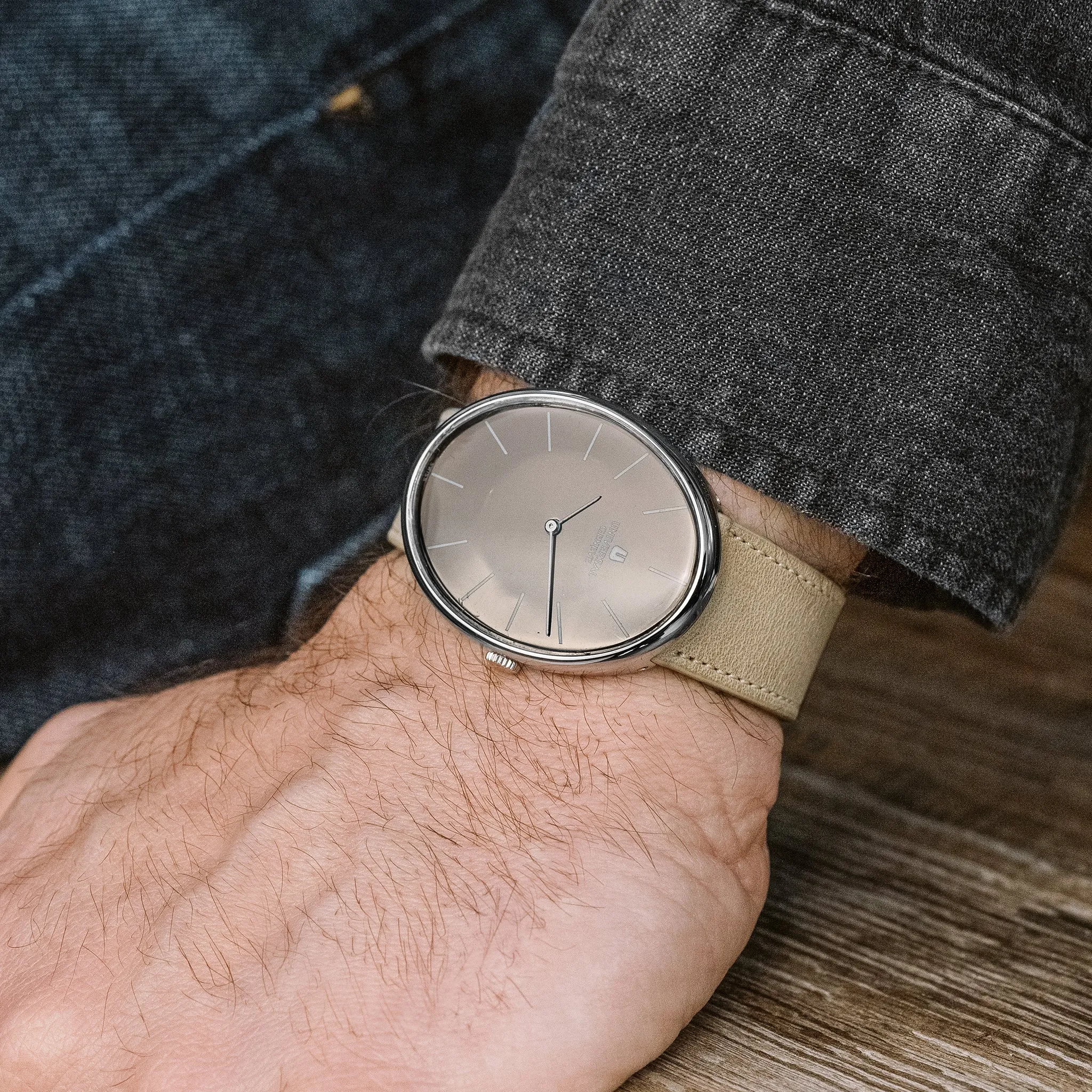 1970s Universal Genève Dress Watch In Stainless Steel
