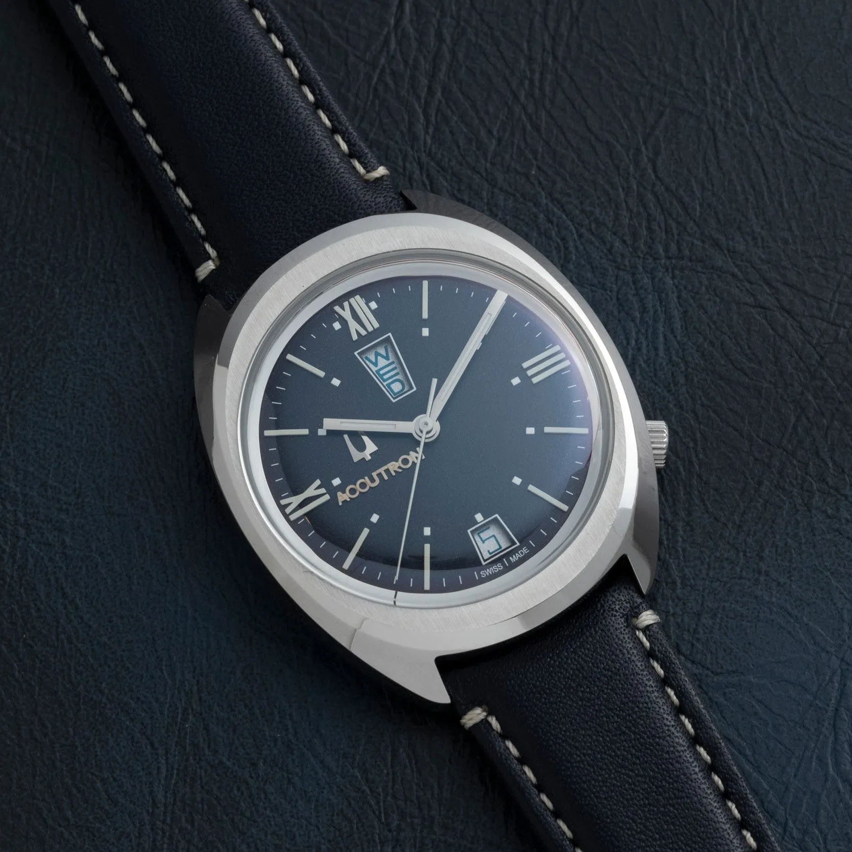 Accutron Legacy Day Date 'Up Down'