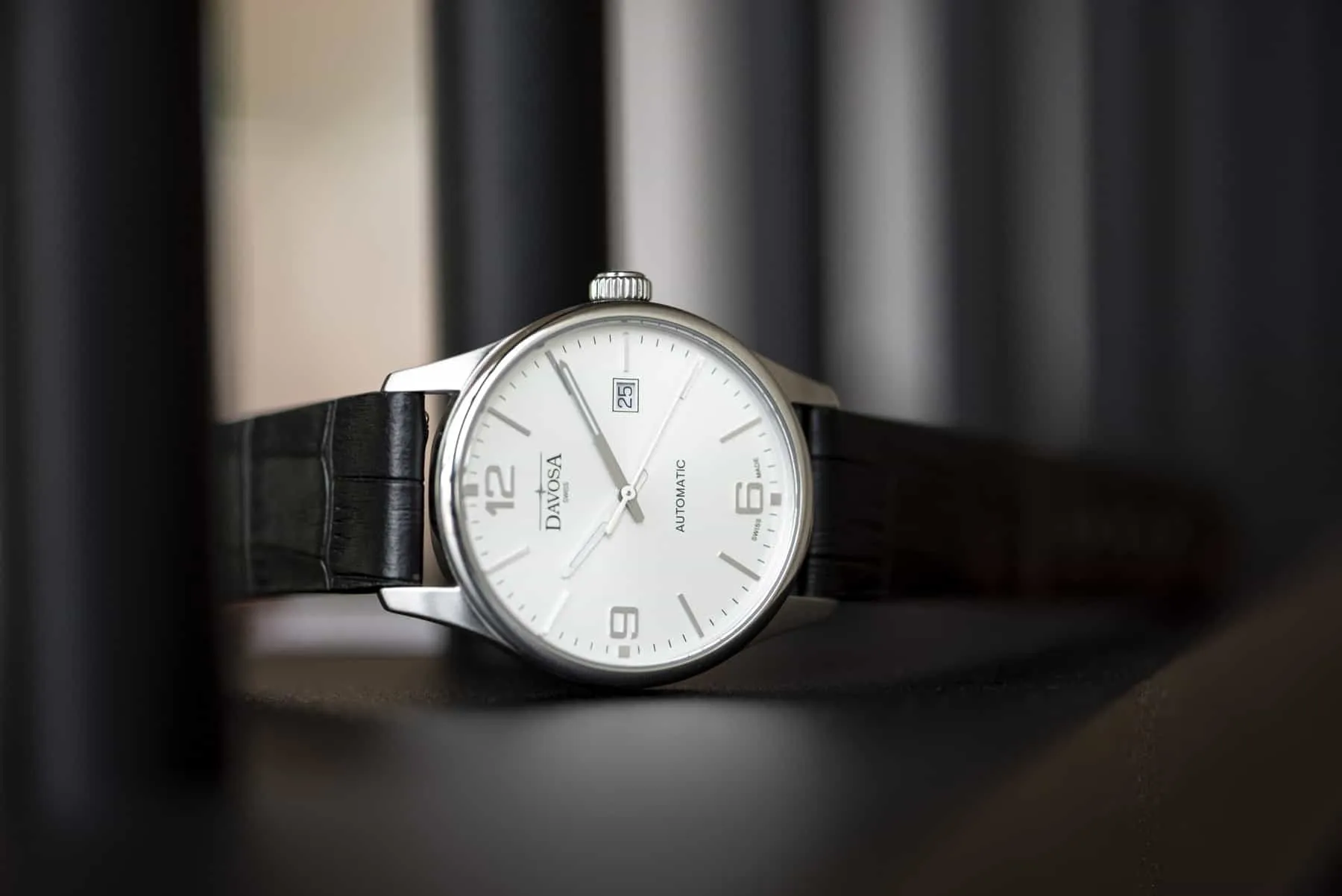 Gentleman Automatic 40mm White Black Executive Watch 16156614 OUTLET