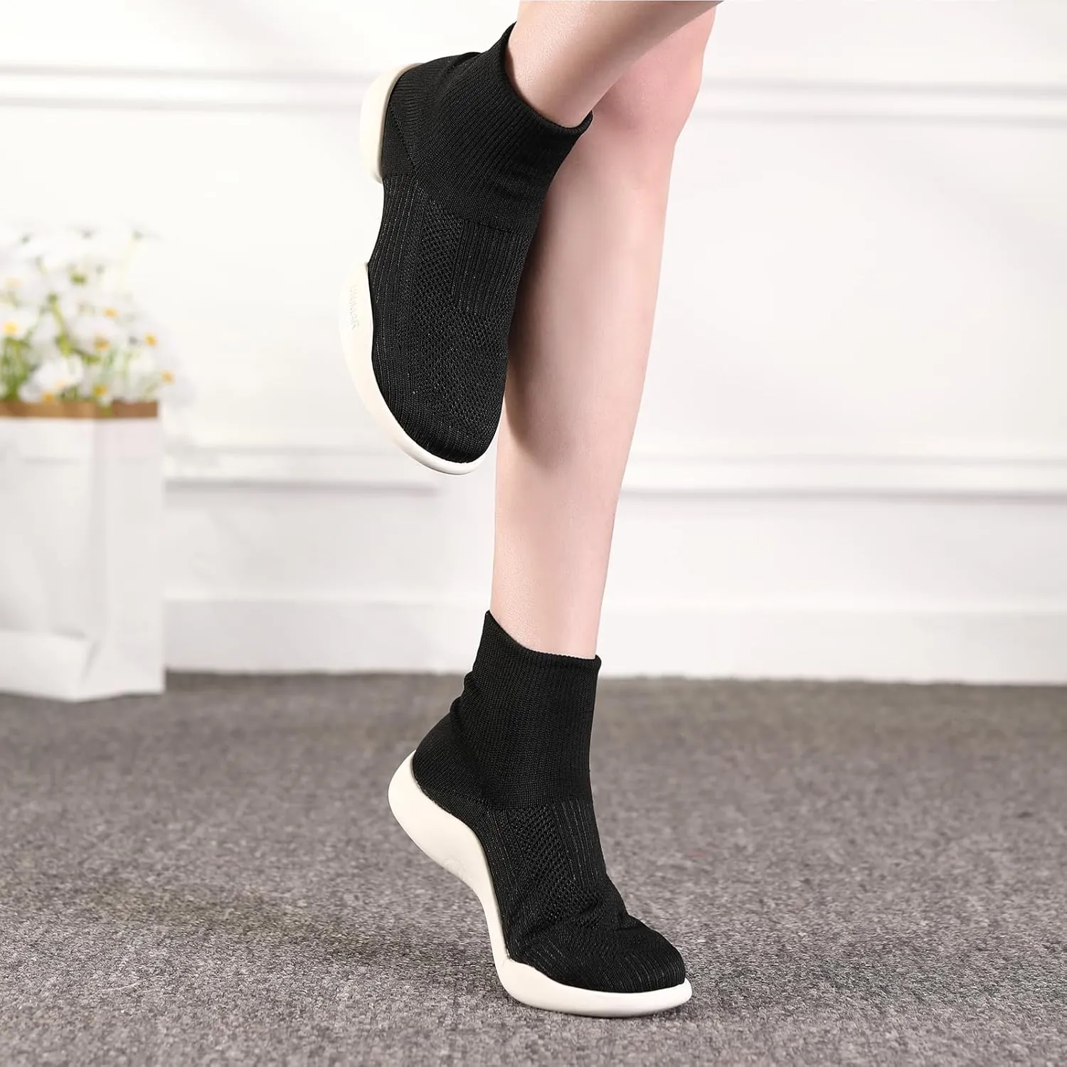 HIPPOSEUS Women's Professional Modern Dance Shoes Soft Knitted Jazz Dance Sneakers