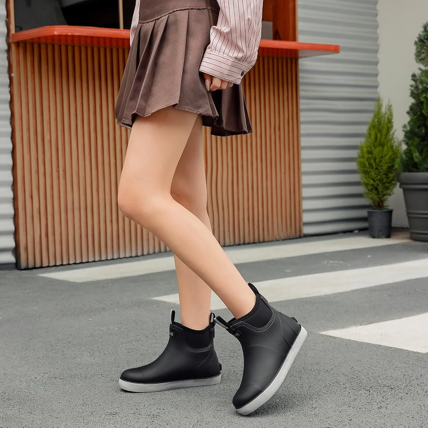 Women's Deck Boots, Rubber Rain Boots Chelsea Ankle Booties with Anti-Slip Sole Waterproof Fishing Shoes for Outdoor Work Garden Camping